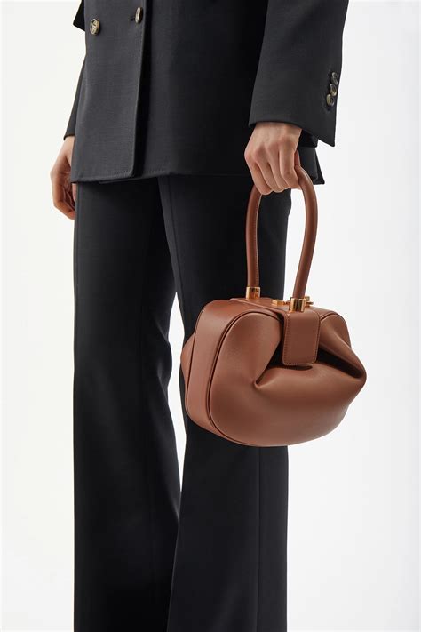 gabriela hearst nina bag replica